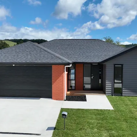 Brand New House With 5 Bedroom And 3 Full Bathroom Rotorua Exterior photo