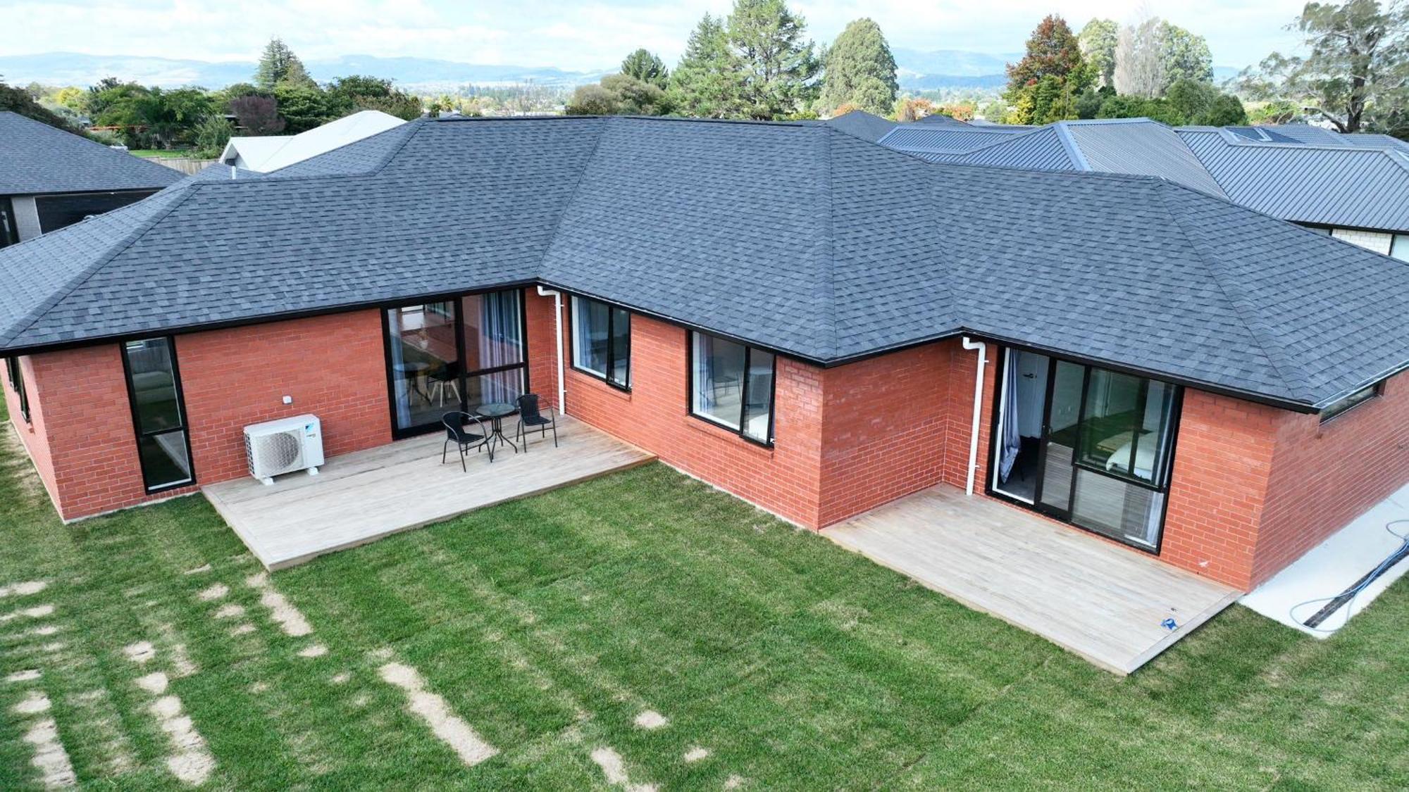Brand New House With 5 Bedroom And 3 Full Bathroom Rotorua